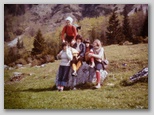 Zabrezniška planina 1977: Alenka Klasinc, Marjetka Suhadolnik, Majdka Suša, Nada, Mira