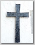 Primus Truber, križ ob vratih cerkve v Derendingenu