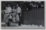 Bled 17. 8. 1958: Danica, Jože, Branko Pirih, Slavi, Mira, mama Tončka, ata Slavko Šolar; foto M. Vodička, prej Lergetparer