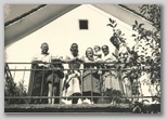 Jože, Cvetka, Mima z Alenko Hladnik, Dora in Milan Lipovec, Borovnica, ok. 1956