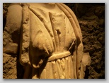 Rimski kip mščanke v niši Knežjega dvora