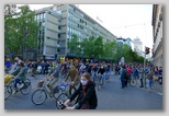 Protivladne demonstracije na kolesih v Ljubljani 8. maja 2020