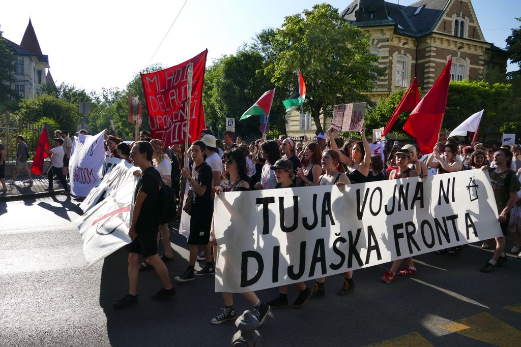 p1420776.jpg