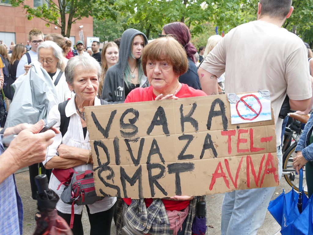 p1490612.jpg