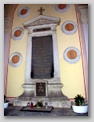 Grob Stanka Vraza in drugih ilircev na Mirogoju; tukaj je pristal šopek, namenjen Jožetu Pogačniku, potem ko nismo našli njegovega groba